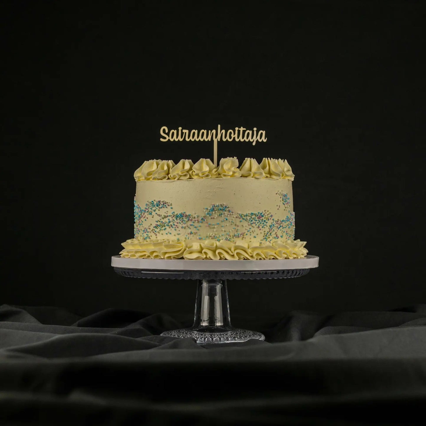 Sairaanhoitaja -kakkukoriste
