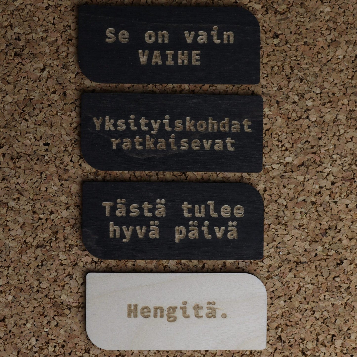 MOTI-jääkaappimagneetti