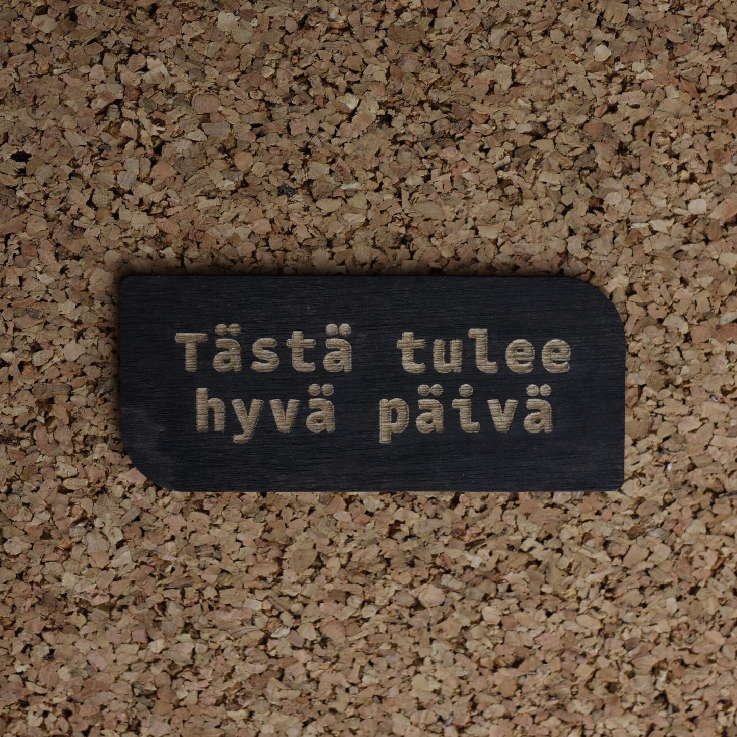 MOTI-jääkaappimagneetti