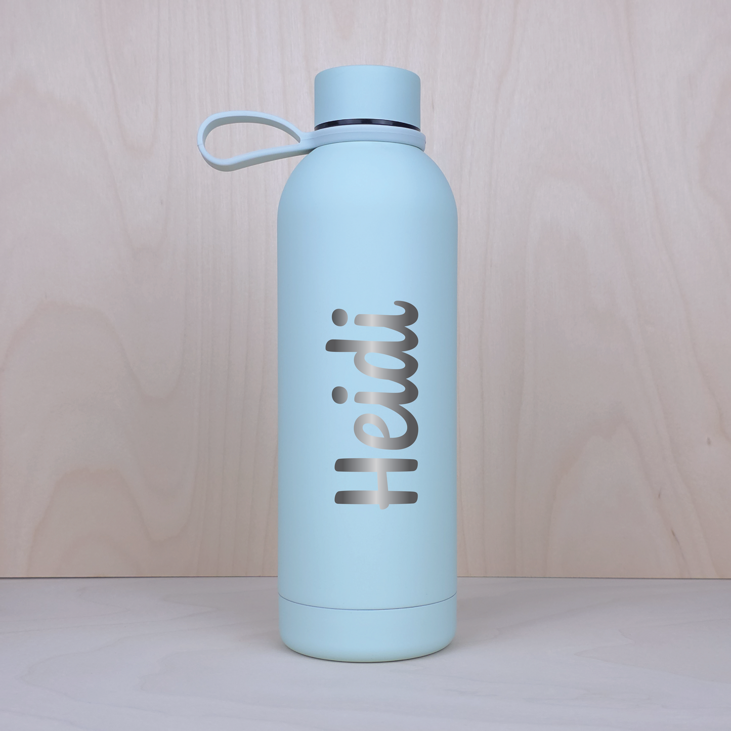 500ml Termospullo omalla tekstillä (10 eri väriä)