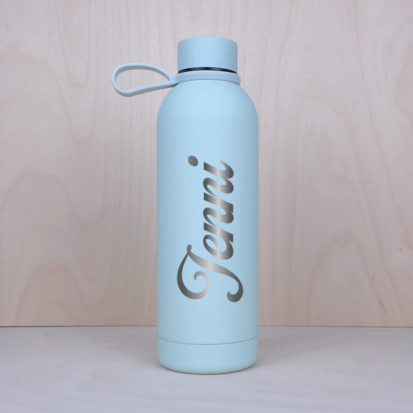 500ml Termospullo omalla tekstillä (10 eri väriä)