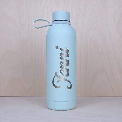 500ml Termospullo omalla tekstillä (10 eri väriä)