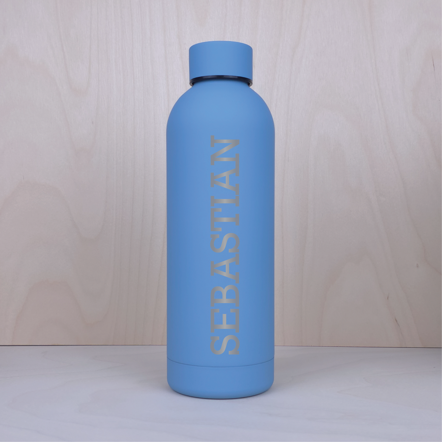 500ml Termospullo omalla tekstillä (10 eri väriä)