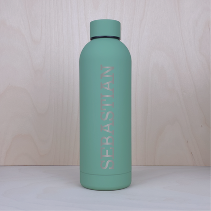 500ml Termospullo omalla tekstillä (10 eri väriä)