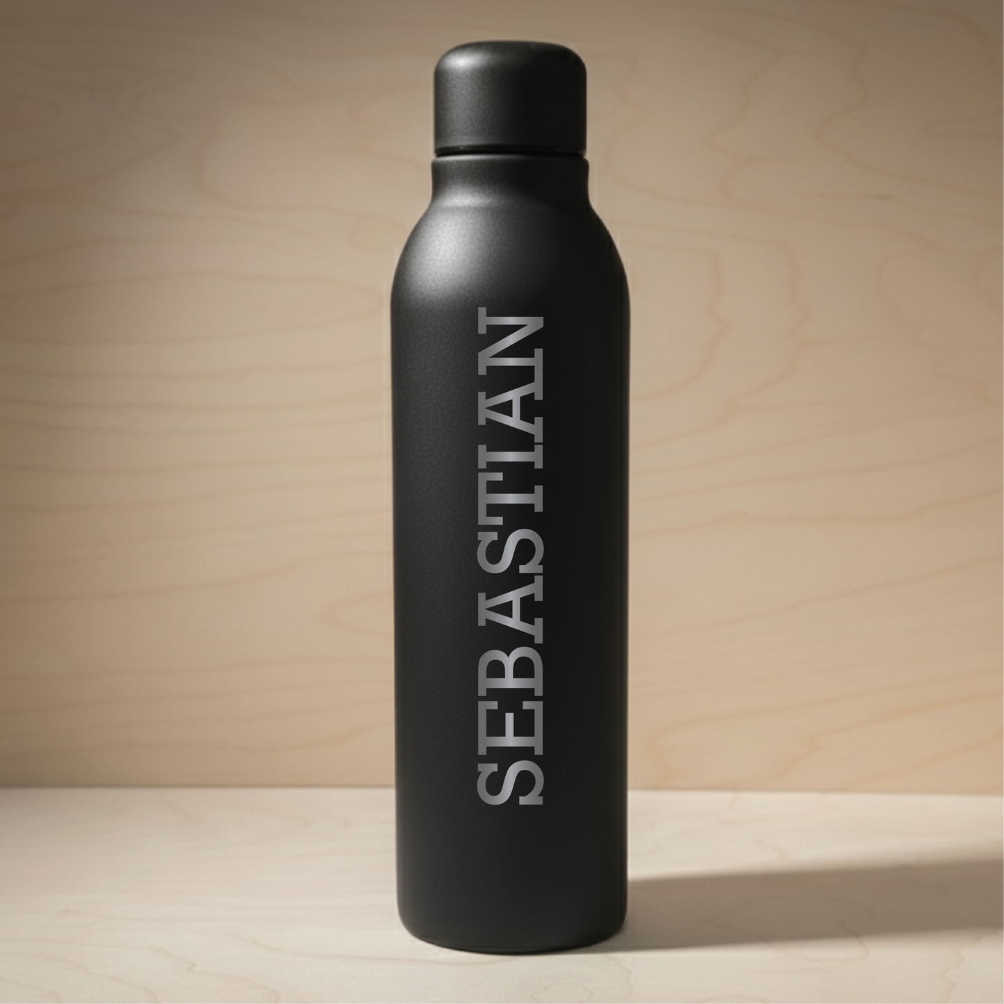 500ml Termospullo kierrätetystä teräksestä - Omalla tekstillä