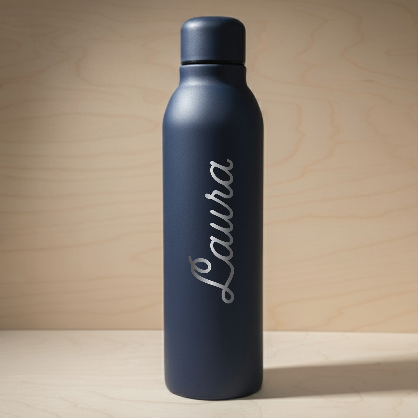 500ml Termospullo kierrätetystä teräksestä - Omalla tekstillä